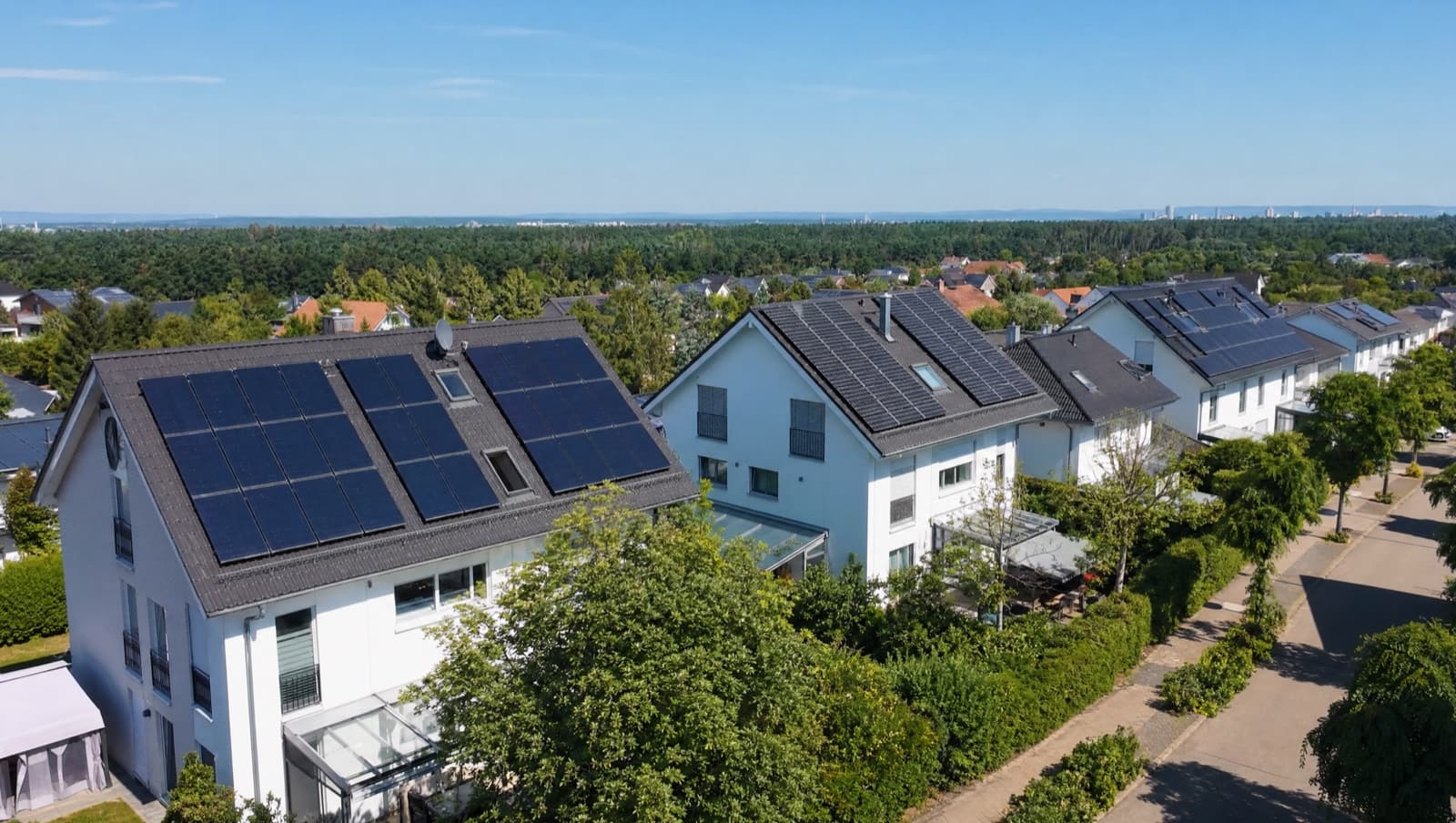 Dachdecker-Anfragen über Werbeanzeigen gewinnen: der Praxis-Ratgeber